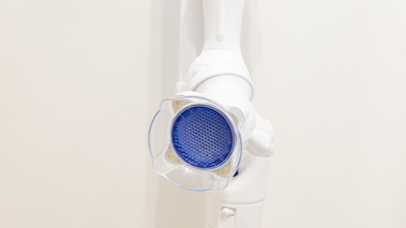 飛沫感染リスクを大幅に軽減する口腔外バキューム