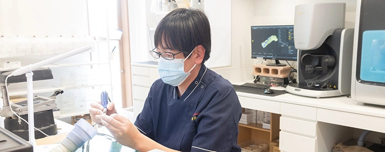 CAD/CAM専用ラボ併設の精密な補綴システム